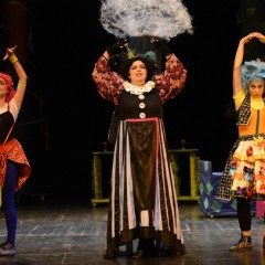 Kazalište Trešnja – Pepeljuga i Najotmjeniji div u gradu